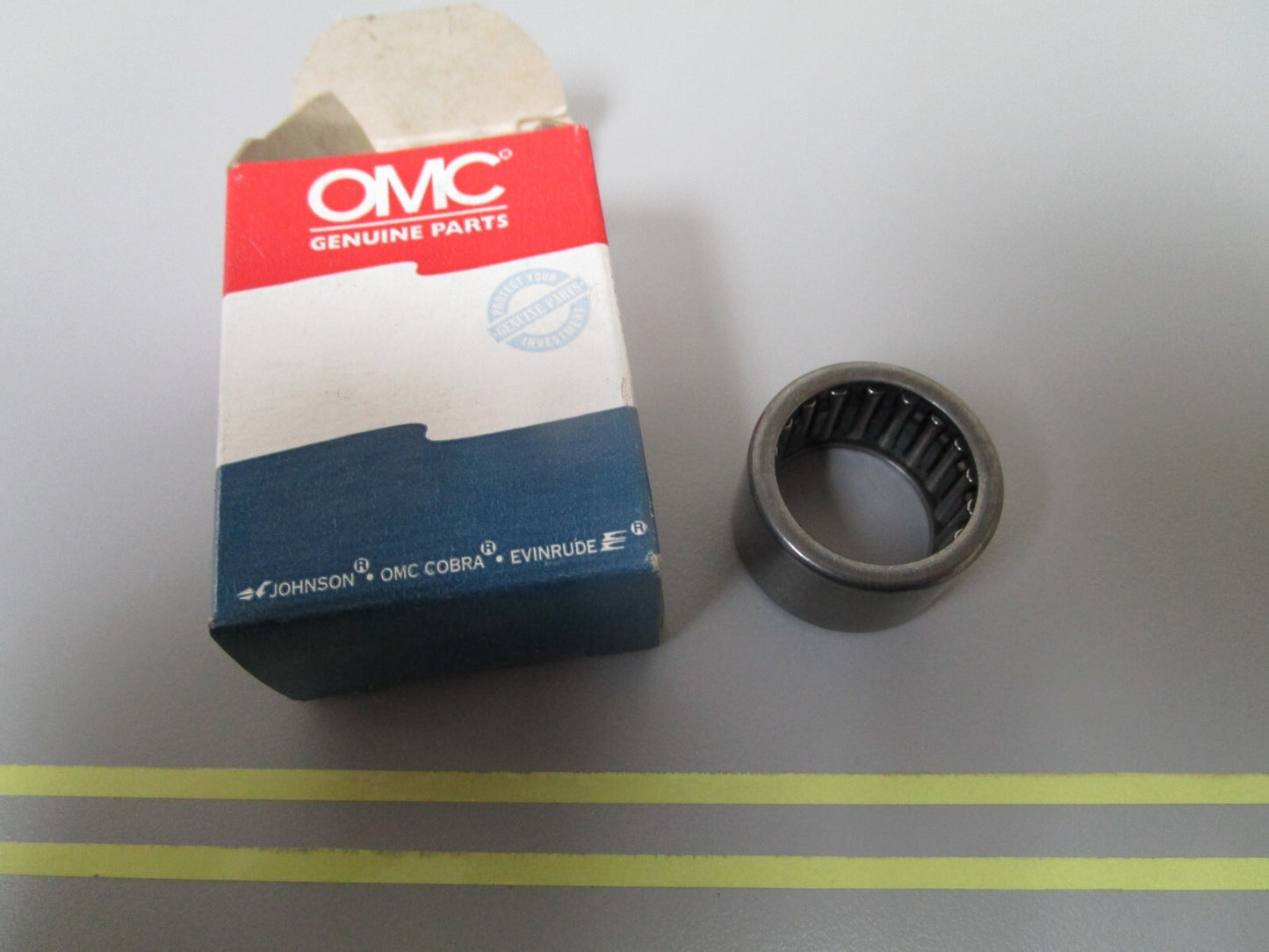 *NEW OEM* 0810 OMC Johnson Evinrude Needle Bearing 382307 0382307