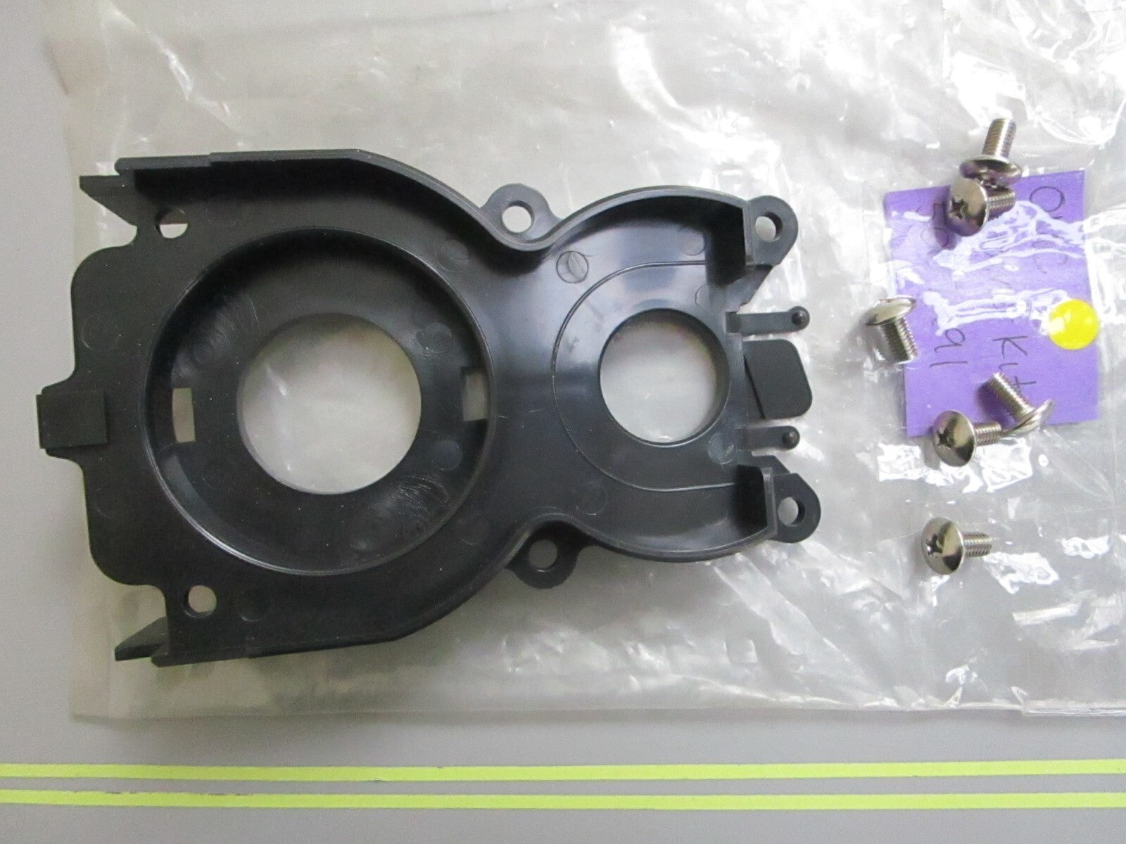 *NEW OEM* 0810 OMC Johnson Evinrude Retainer Kit 5007491