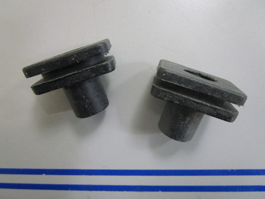 *NEW OEM* (LOT OF 2) 0810 Suzuki Grommet 39603-93900