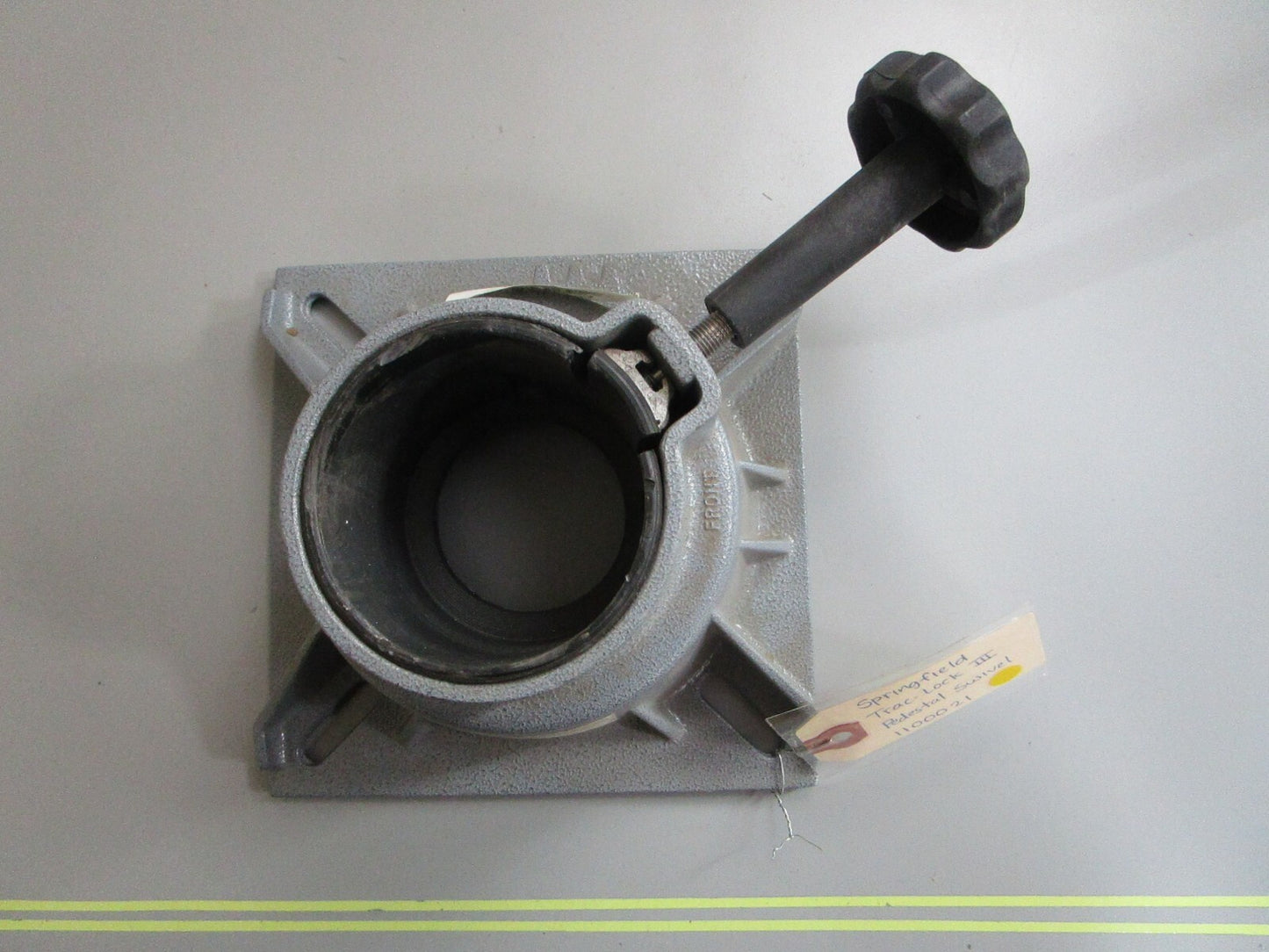 *NEW* 0820 Springfield Trac-Lock III Pedestal Swivel 1100021