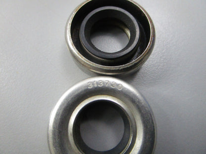 NEW OEM (LOT OF 2) 313730 0313730 OMC Johnson Evinrude Oil Seal 0810