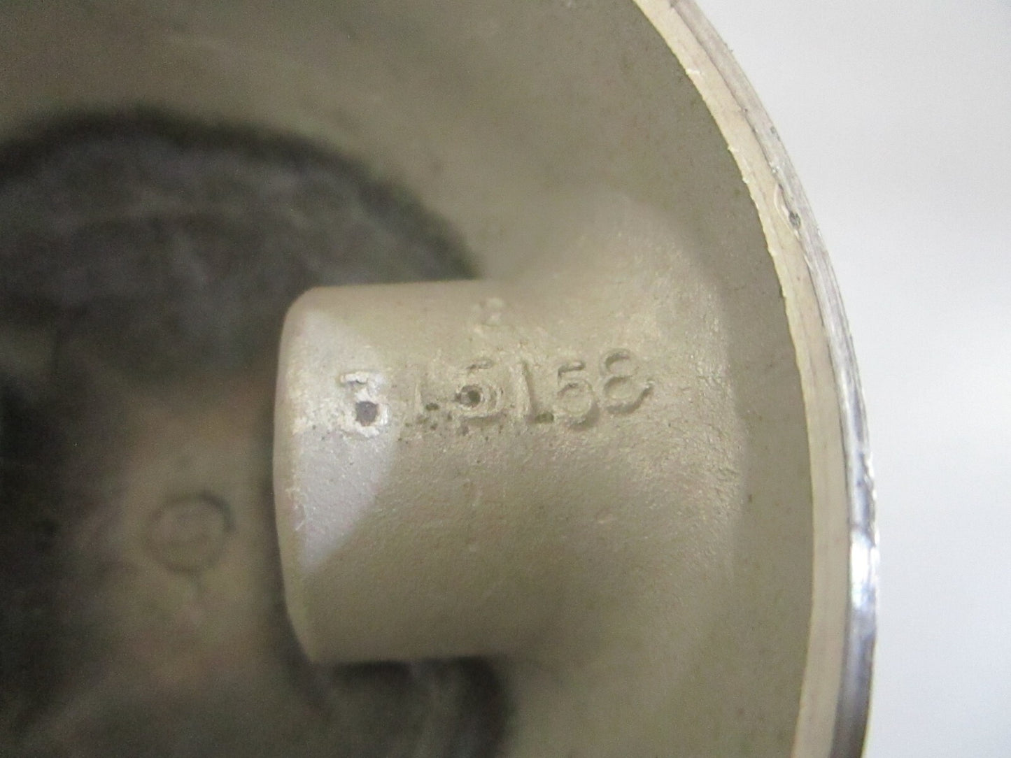 *NEW OEM* 0820 OMC Johnson Evinrude .040 Piston 383698 0383698 315158