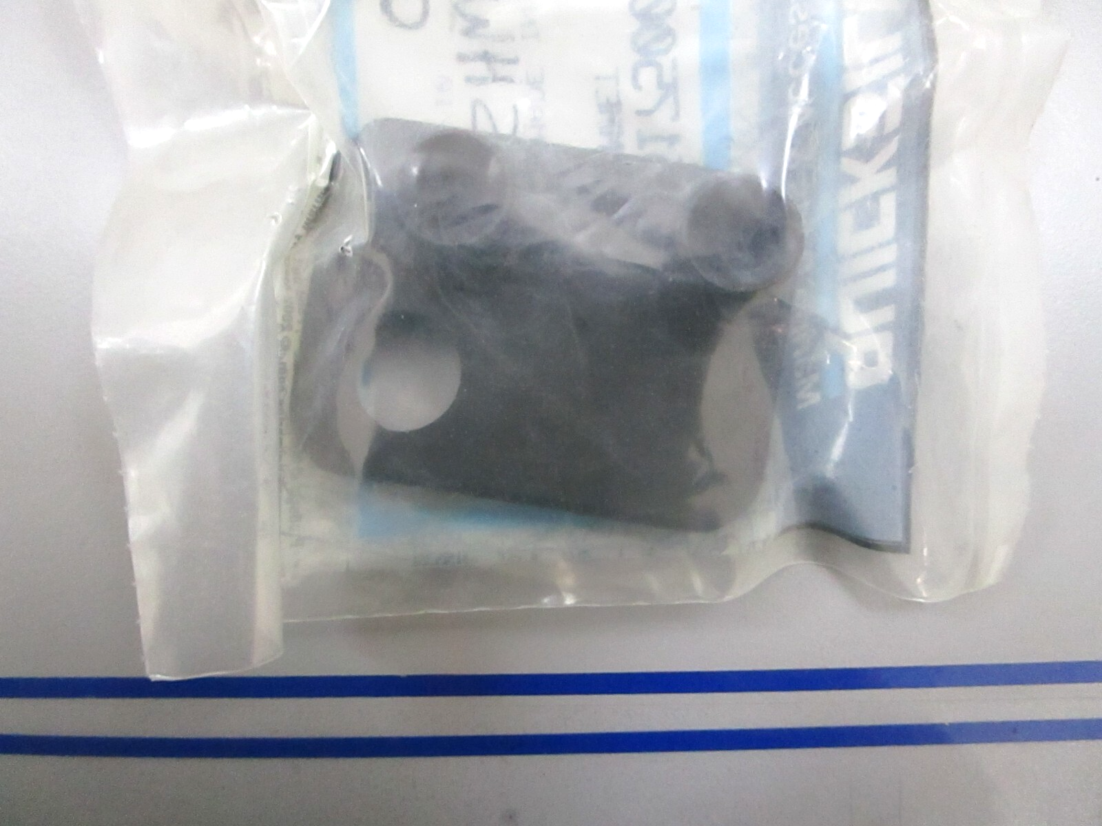 *NEW OEM* 0780 Mercury Quicksilver Grommet 25-895175001