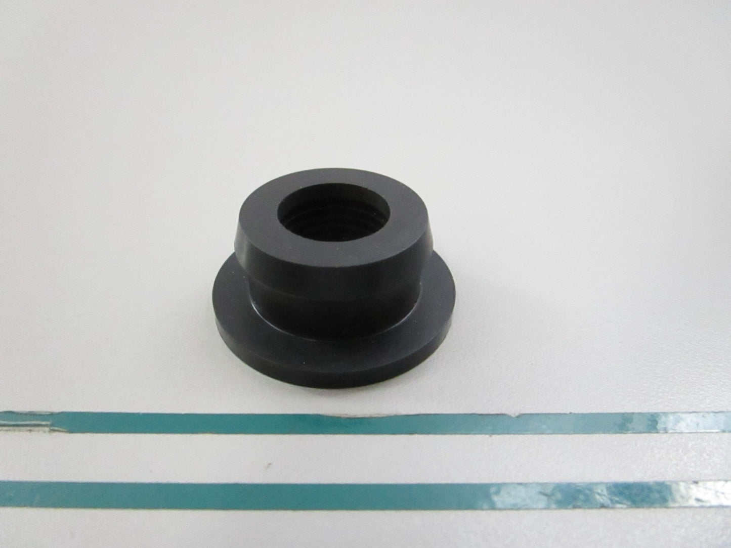 NEW OEM 3042401 Cummins Grommet Seal 0810