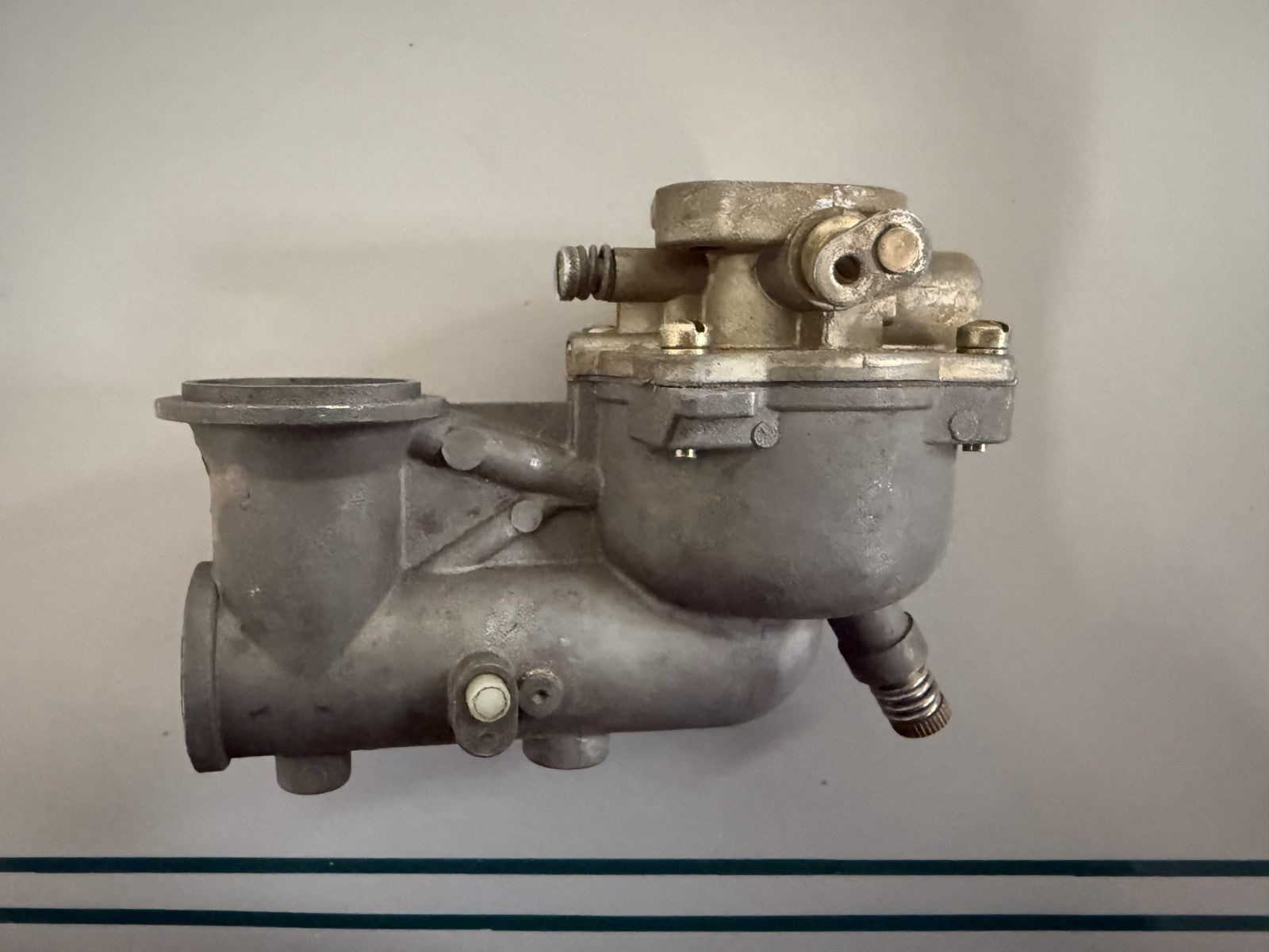 NEW OEM 294075 Briggs & Stratton Carburetor 0820