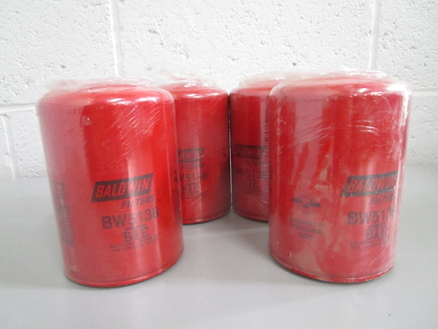 NEW (LOT OF 4) BW5138 Baldwin Coolant Filter Rep: 24072 Wix 0820