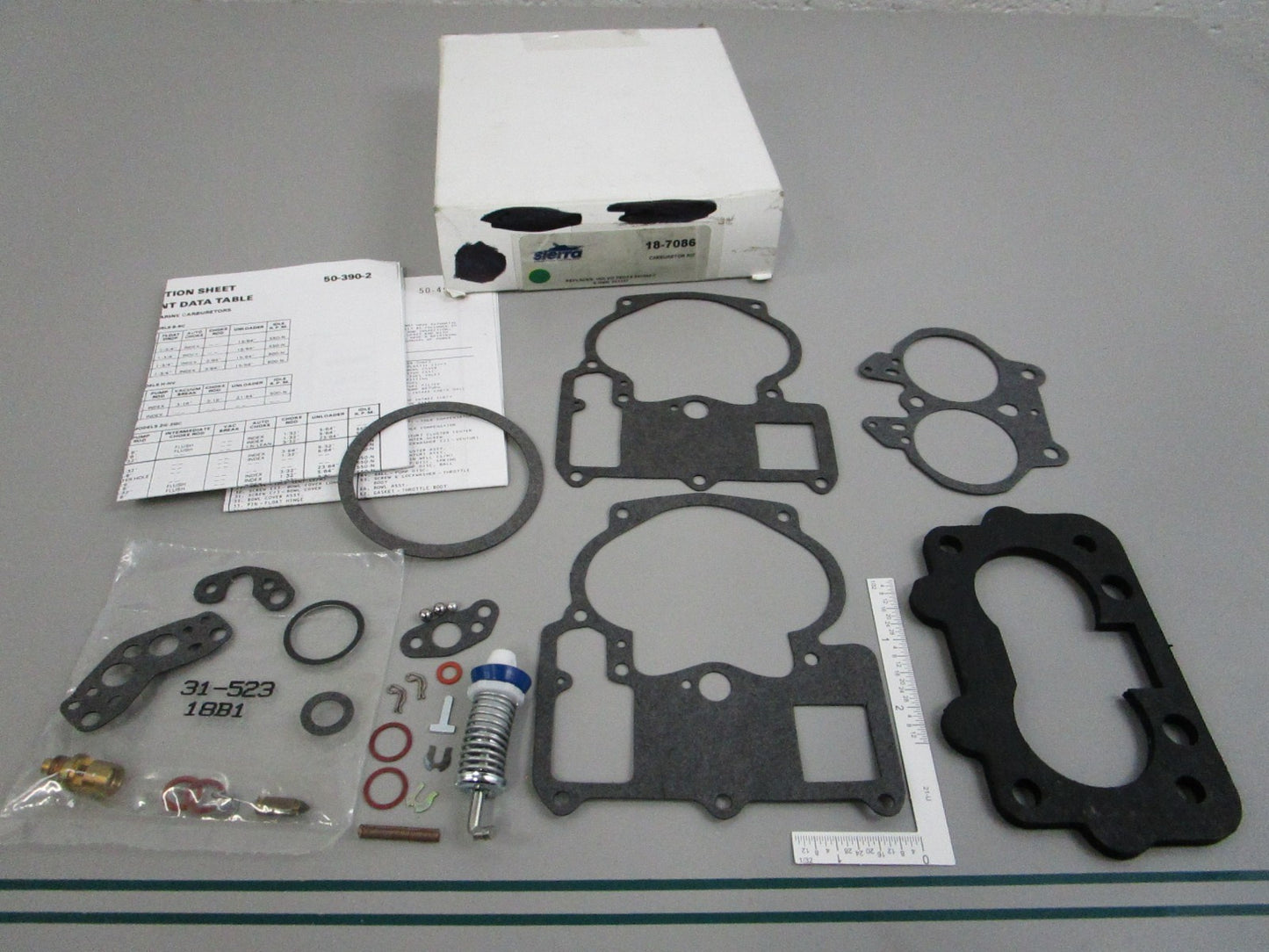 NEW 18-7086 Replaces: Volvo 841994-7 Sierra Carburetor Kit 0810