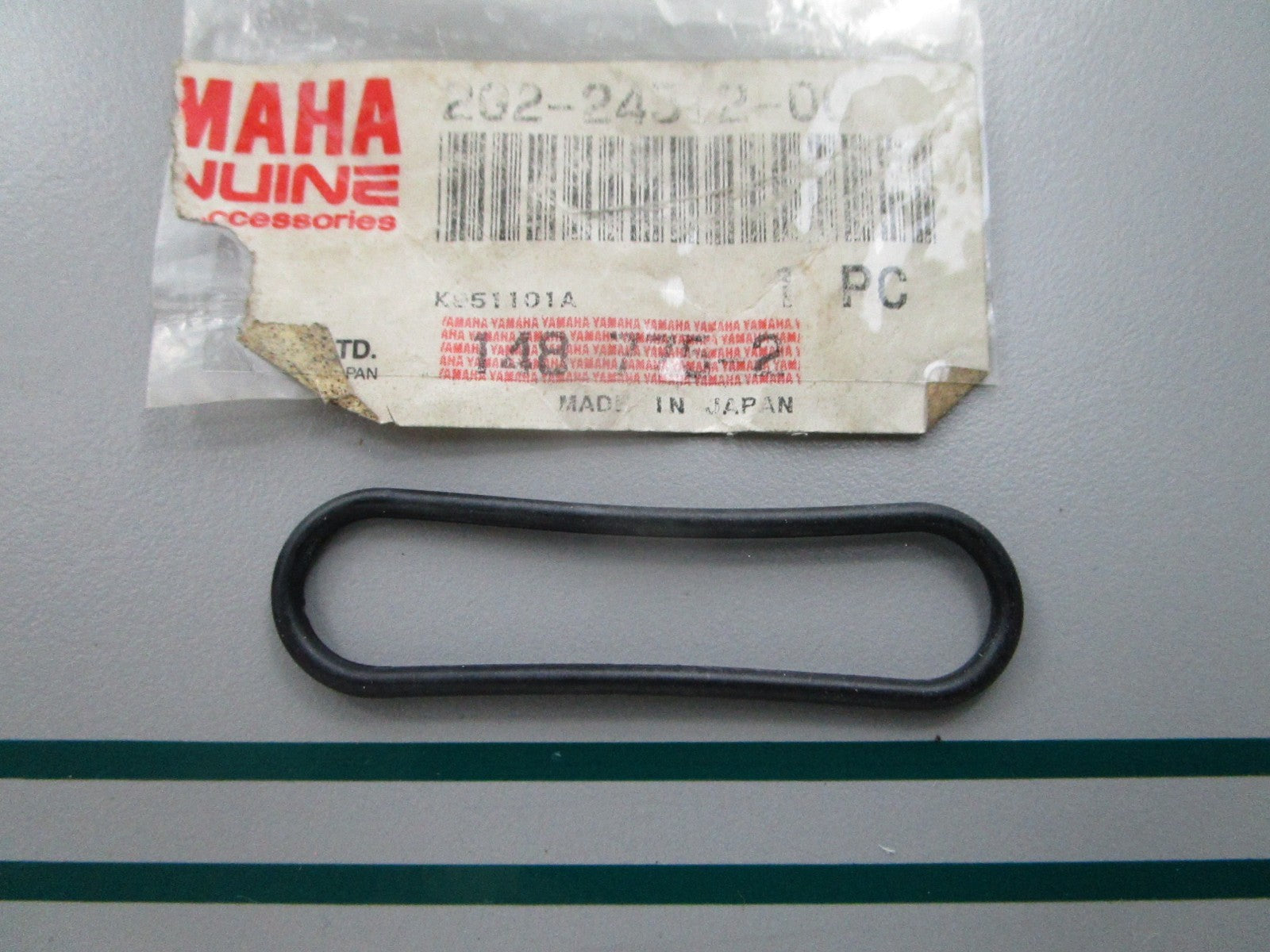 NEW OEM 2G2-24512-00 Yamaha Fuel Gasket 0810