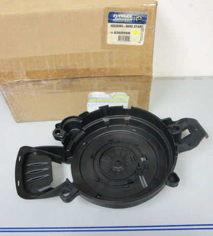 *NEW OEM* 0720 OMC Johnson Evinrude 15 25 30 hp Starter Housing Base 352559