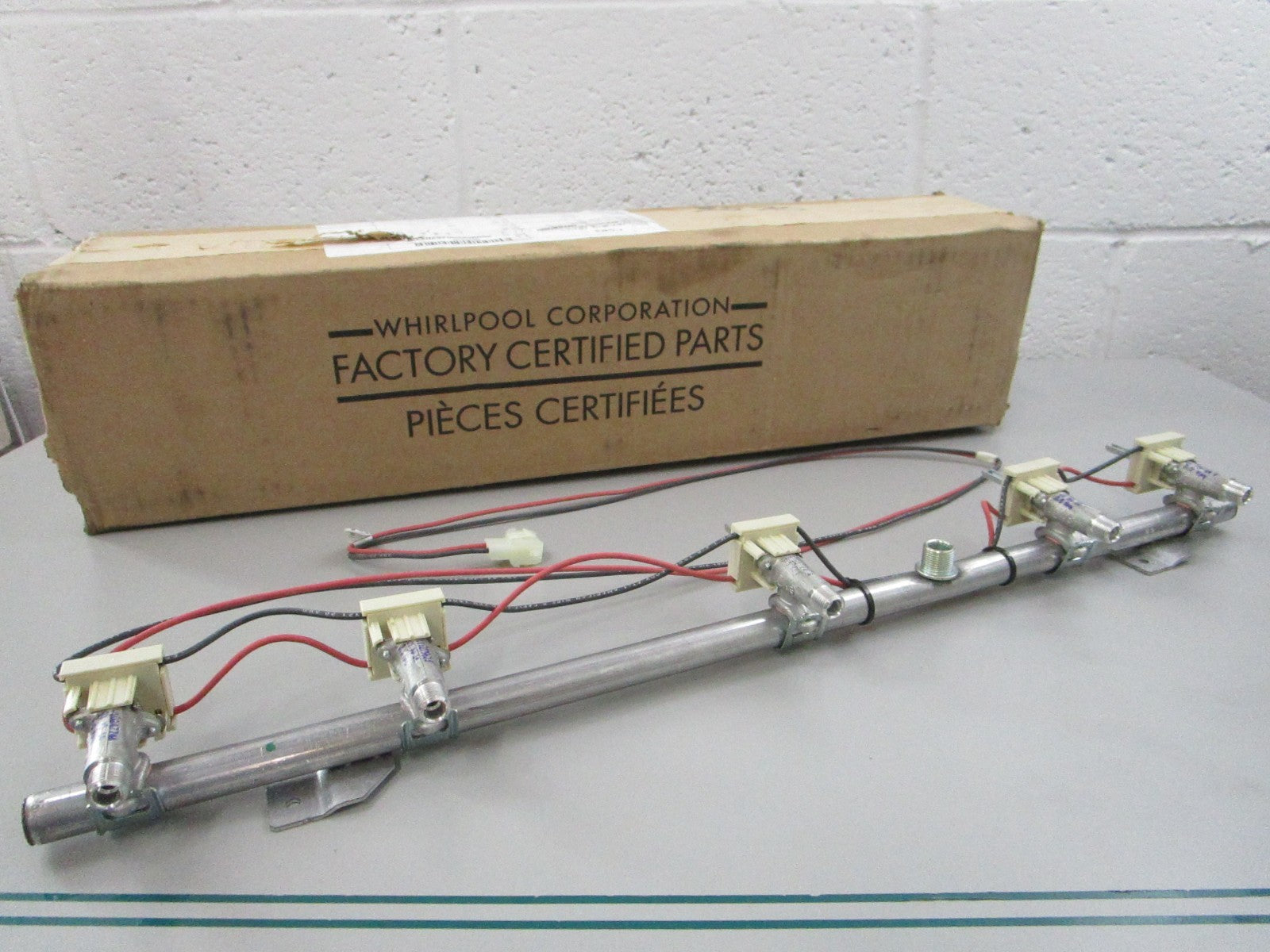 NEW OEM W10413870 WPW10413870 Whirlpool Manifold 0810