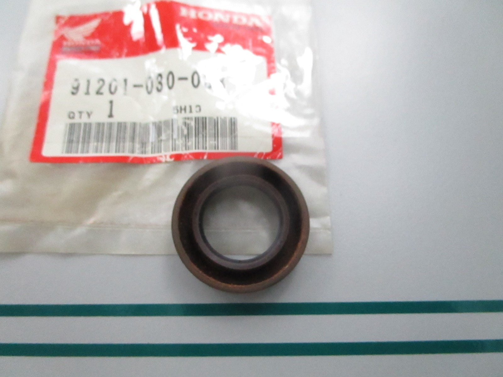 NEW OEM 91201-030-033 Honda Oil Seal 0810