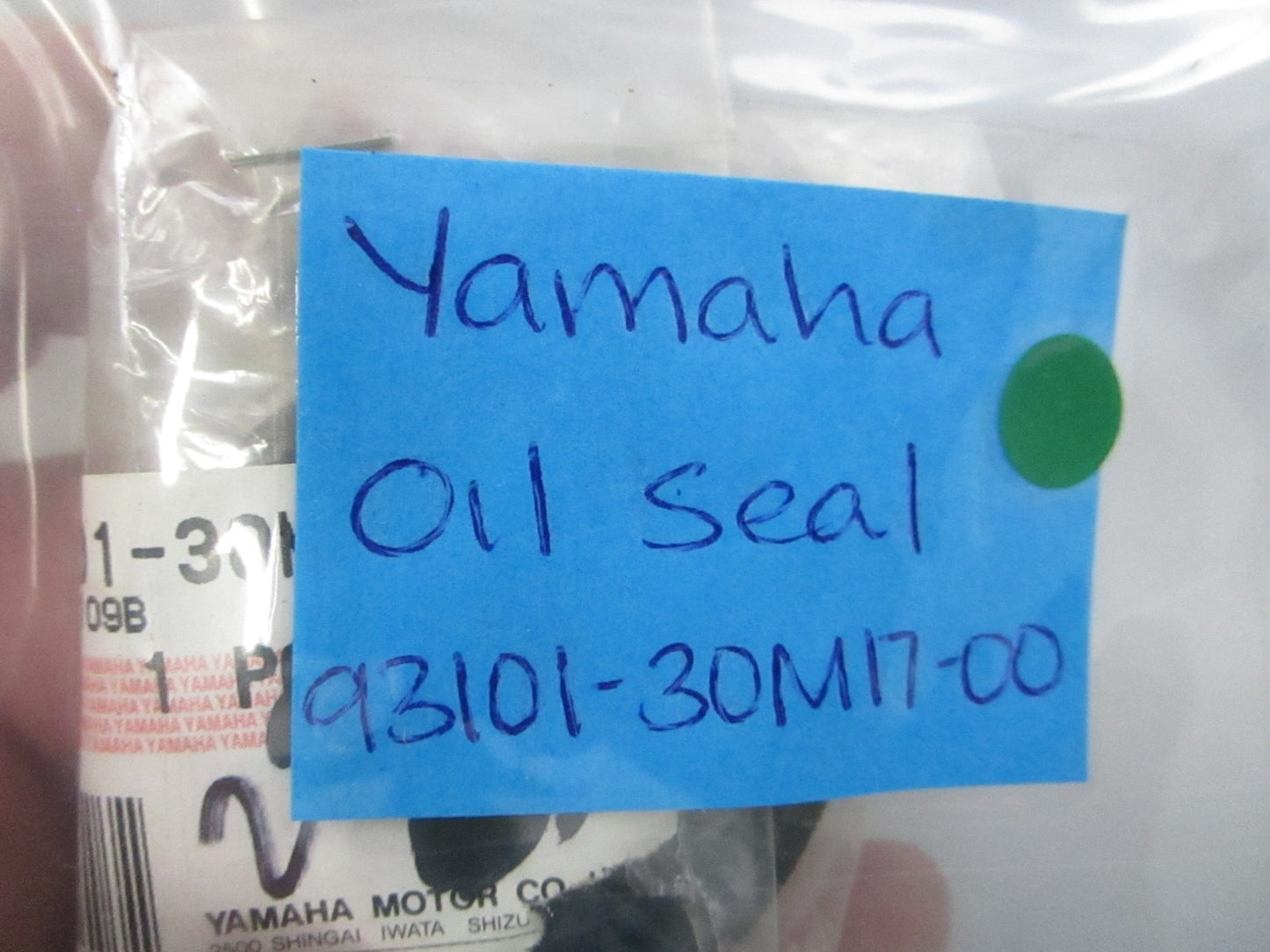NEW OEM 93101-30M17-00 Yamaha Oil Seal 0810
