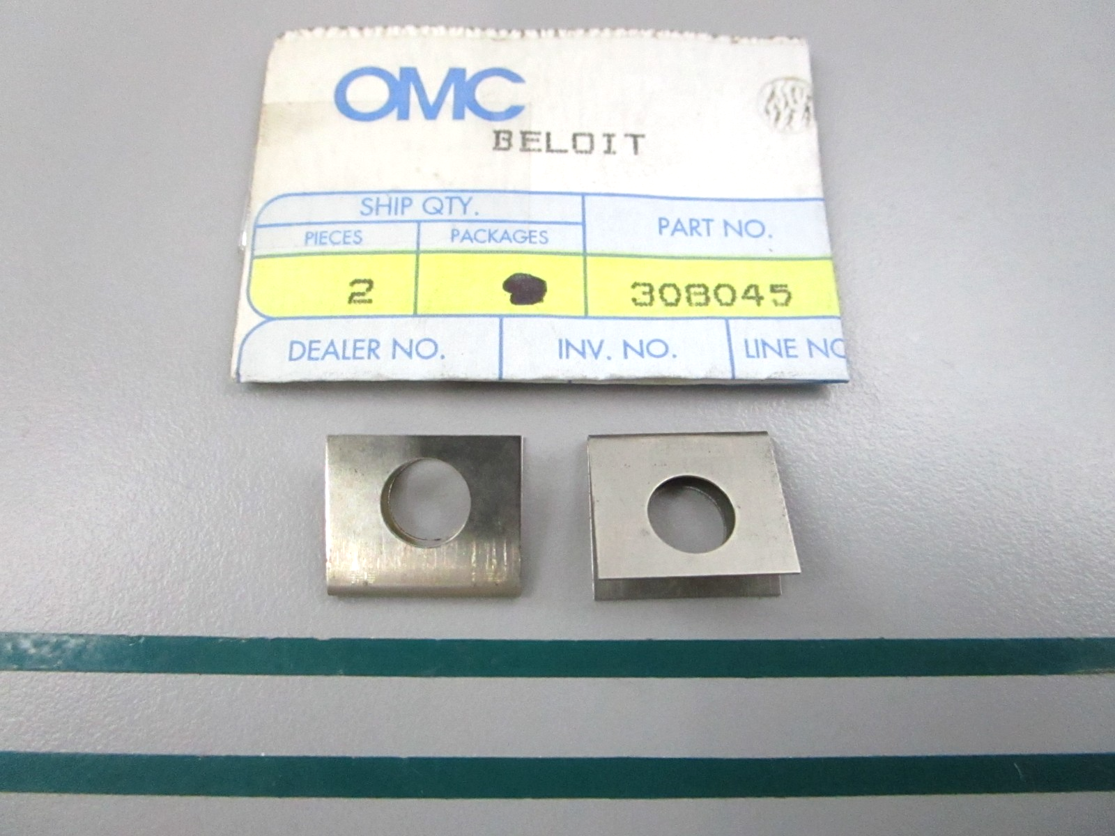 NEW OEM (LOT OF 2) 308045 0308045 OMC Johnson Evinrude Retainer 0810