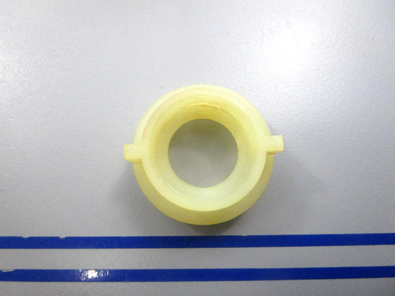 NEW OEM 303282 0303282 OMC Johnson Evinrude Friction Block 0810