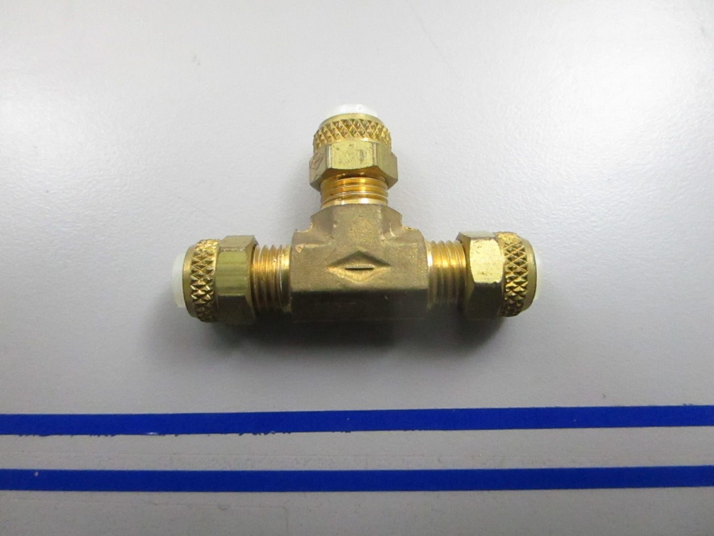 *NEW OEM* 0810 Mercury Quicksilver Fitting 22-16389