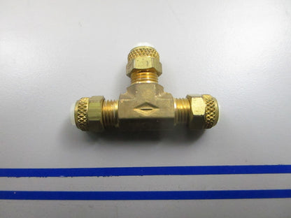 *NEW OEM* 0810 Mercury Quicksilver Fitting 22-16389