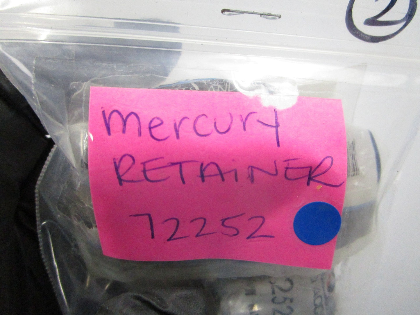 NEW OEM 72252 Mercury Quicksilver Retainer 0810