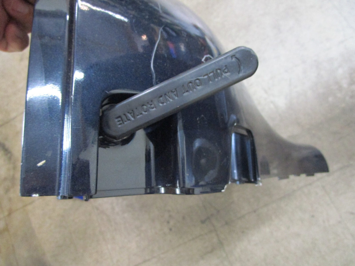 *NEW OEM* 0820 OMC Johnson Evinrude STBD Lower Engine Cowling Cover 438488