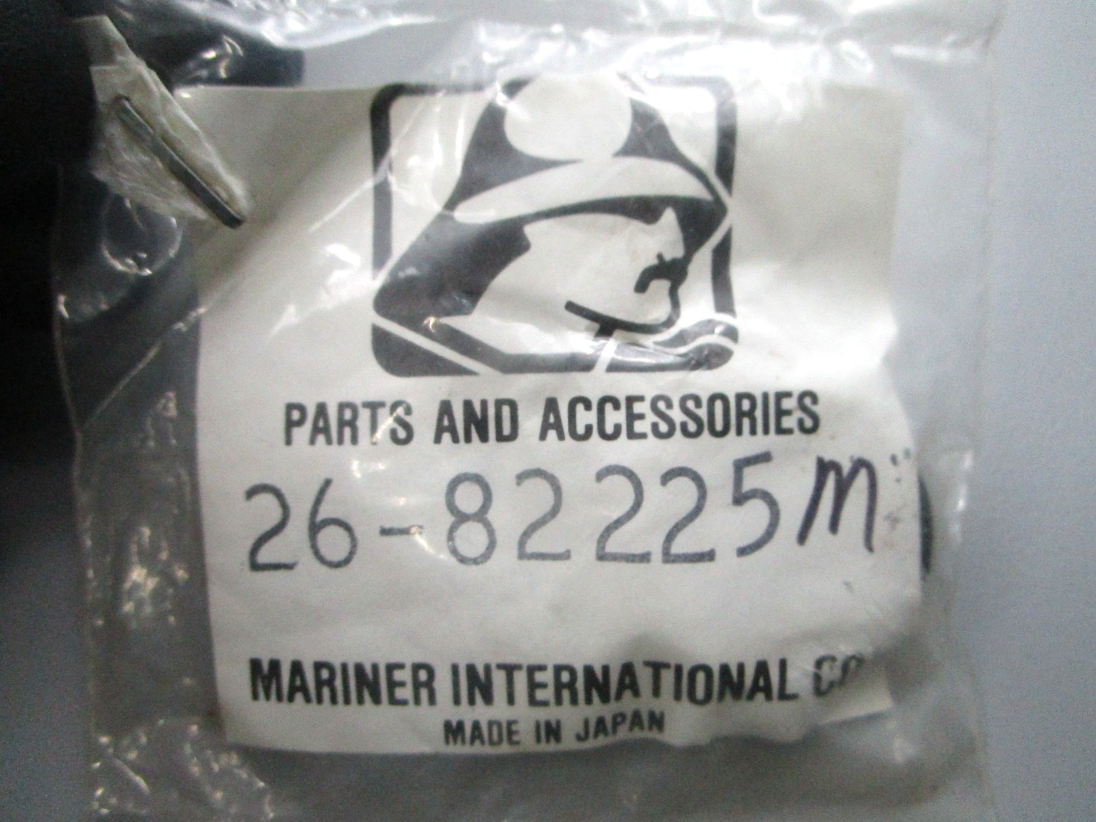 NEW OEM Mercury Quicksilver 26-82225M Oil Seal 0810