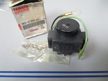 *NEW OEM* 0720 Yamaha Relay Assembly 6E5-8195A-01-00