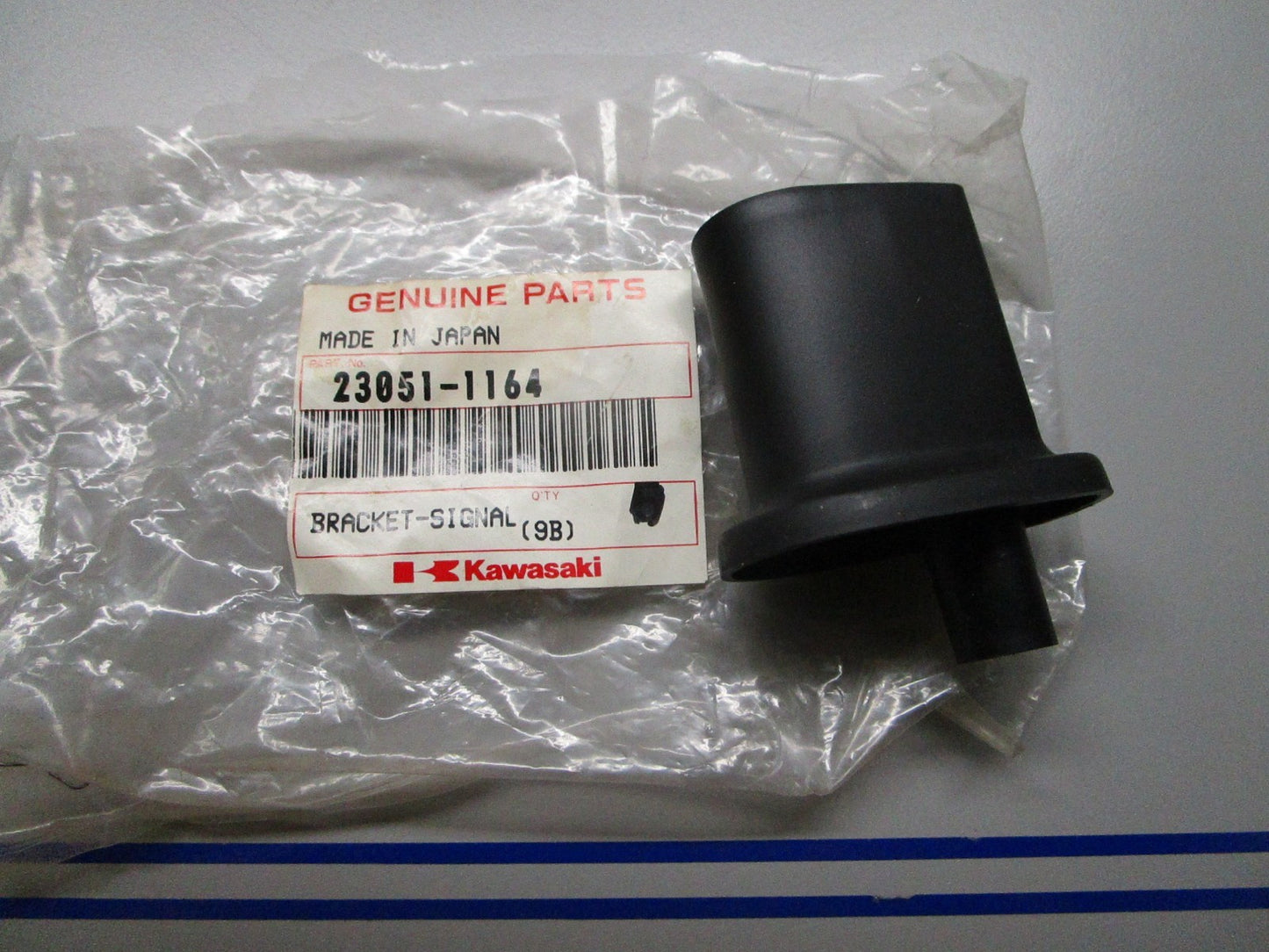 *NEW OEM* 0810 Kawasaki Turn Signal Bracket 23051-1164