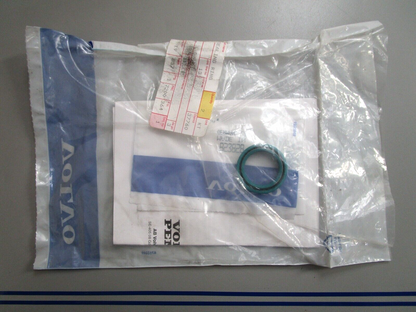 *NEW OEM* 0820 Volvo Penta Sealing Kit 853868