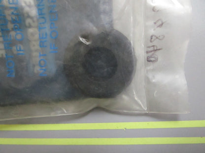 *NEW OEM* 0810 Mercury Quicksilver Grommet F94840