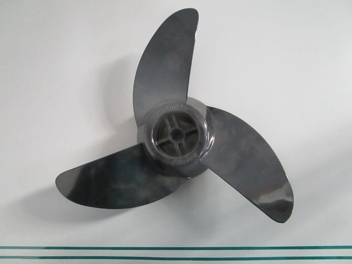NEW OEM MGA089B MotorGuide 3-Blade Propeller 0820