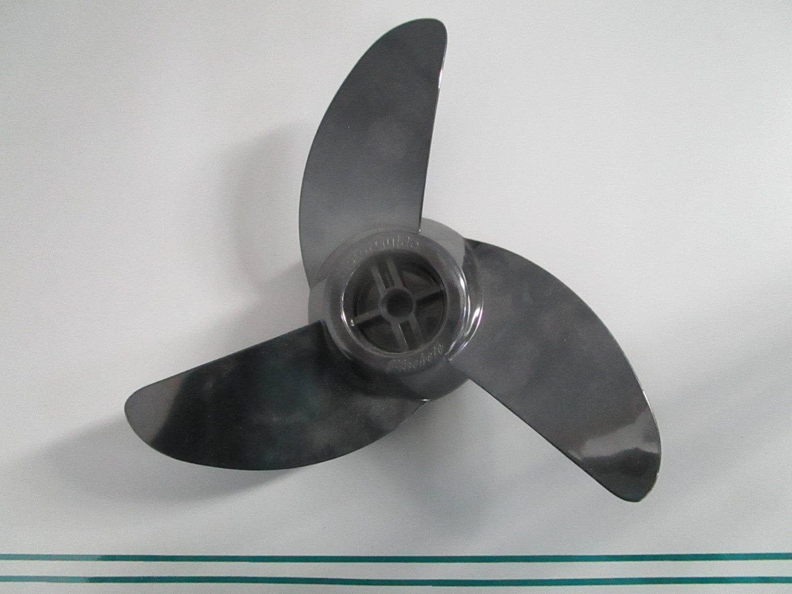 NEW OEM MGA089B MotorGuide 3-Blade Propeller 0820