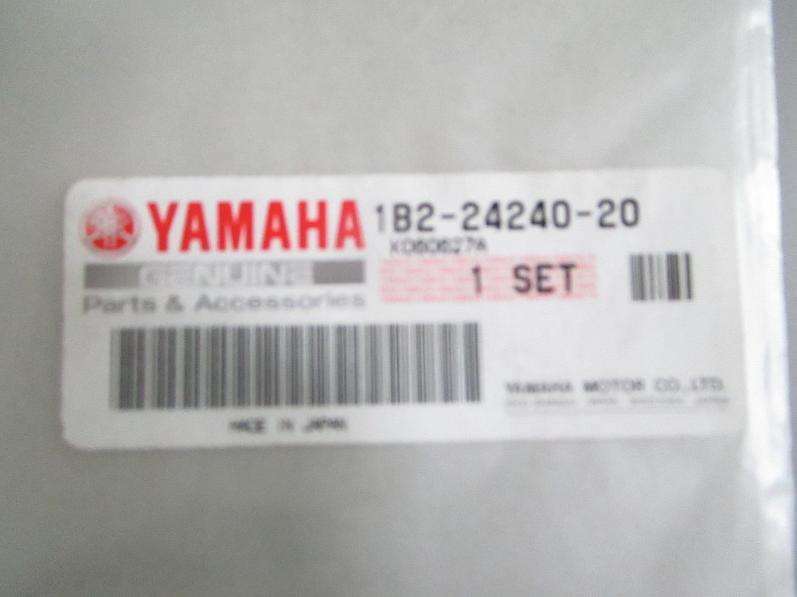 NEW OEM 1B2-24240-20-00 Yamaha Graphic Set 0820