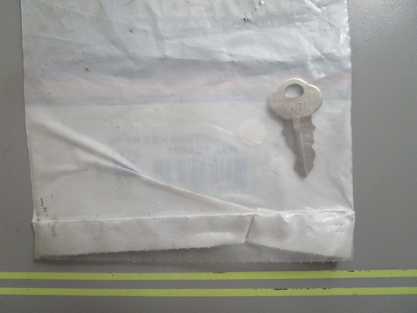 *NEW OEM* 0810 OMC Johnson Evinrude Ignition Key KF-76 501591 0501591