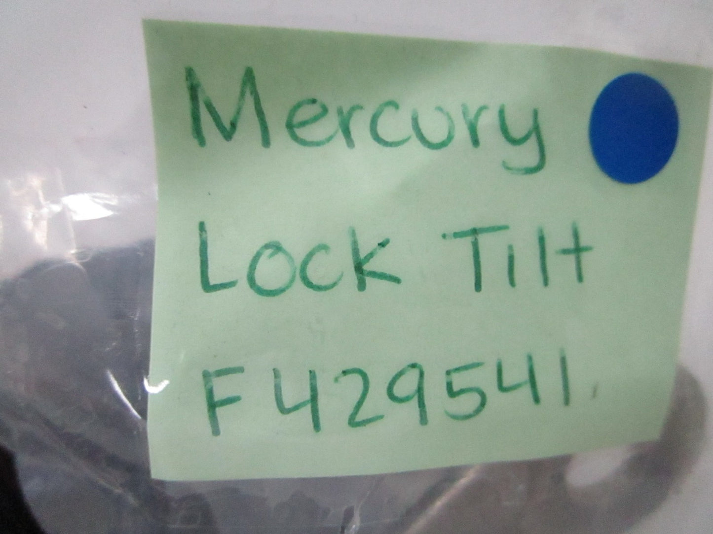 *NEW OEM* 0810 Mercury Quicksilver Retaining Lock Tilt F429541
