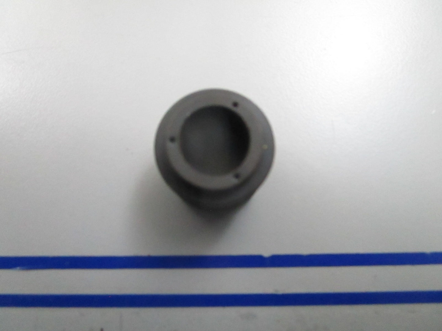 *NEW OEM* 0810 OMC Johnson Evinrude Grommet 314331 0314331