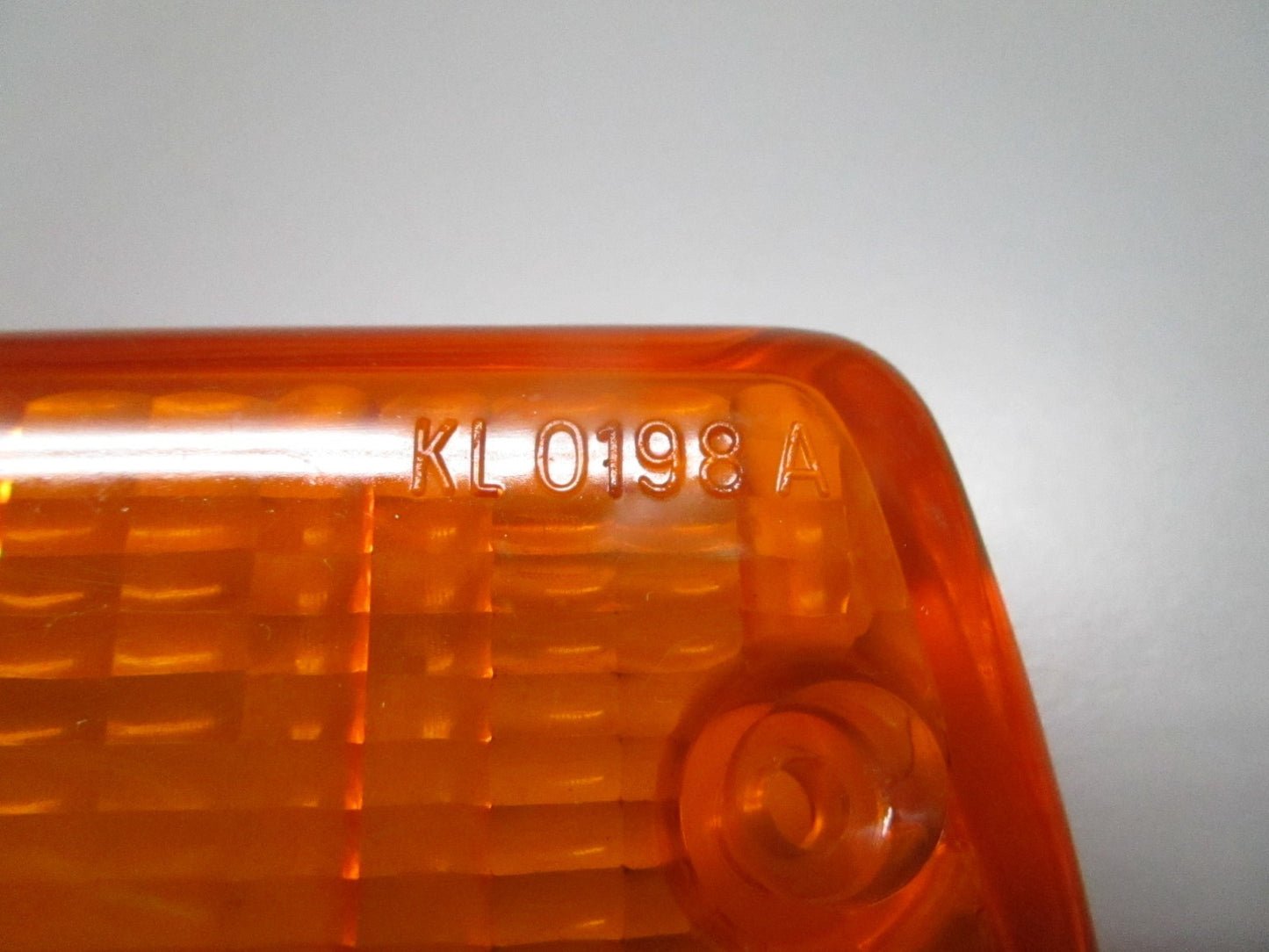 NEW OEM 0018266690 Bosch Mercedes Right Turn Lens 0820