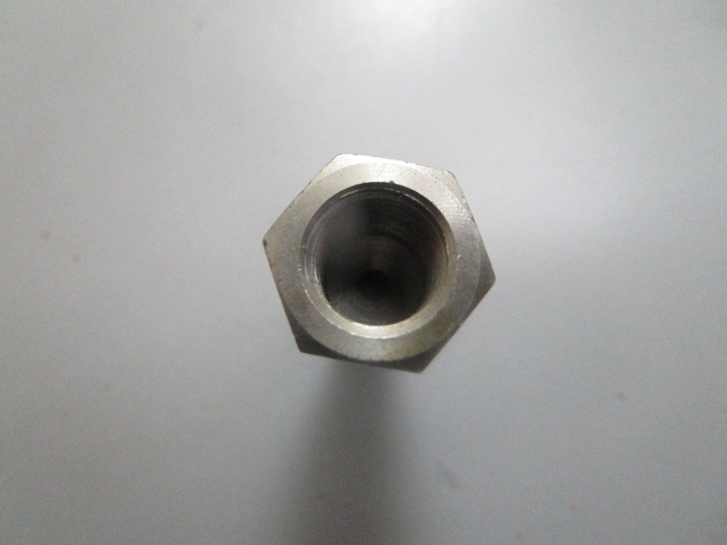 *NEW OEM* 0820 Volvo Penta Spindle 854344