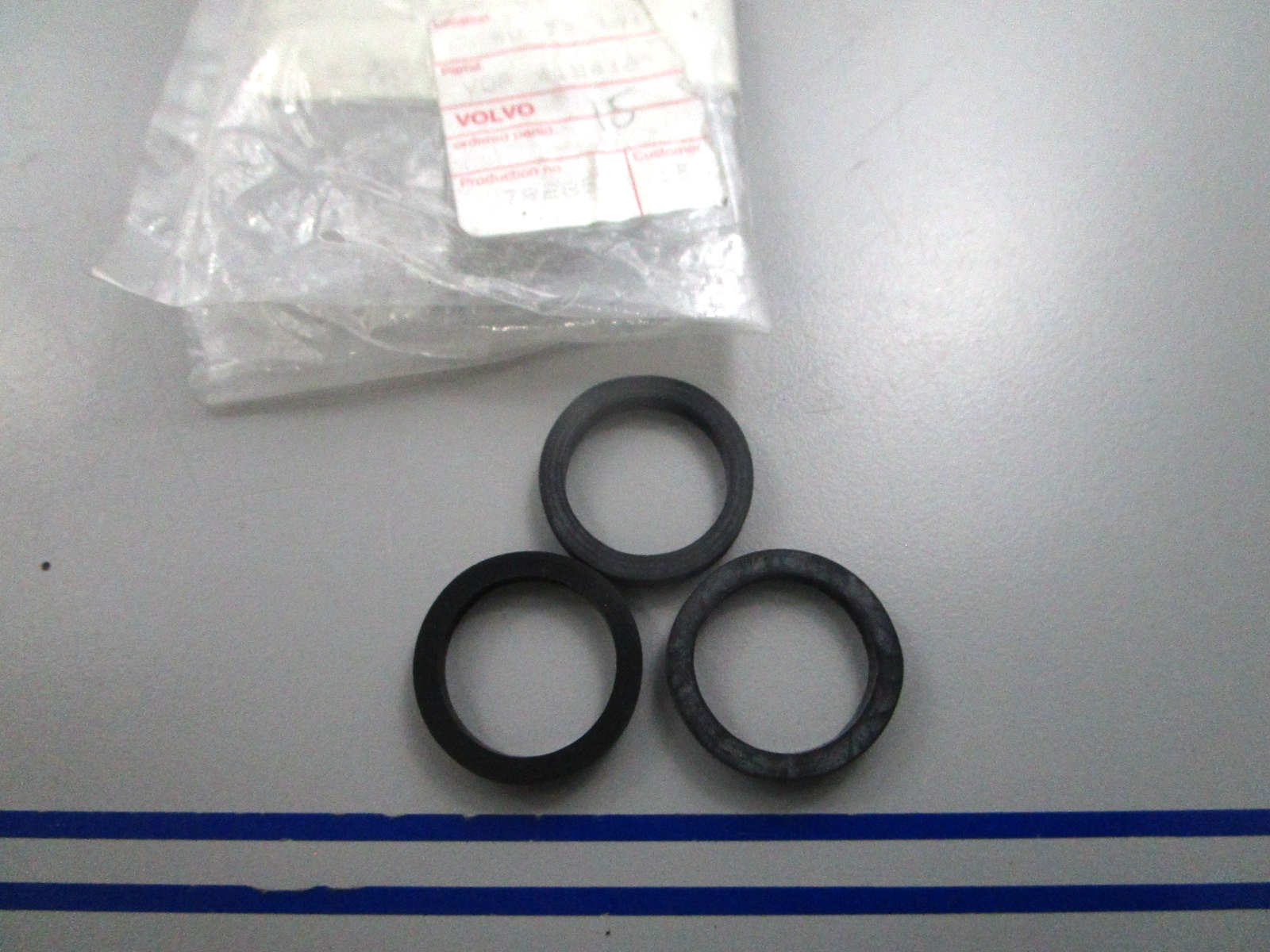 NEW  OEM (LOT OF 3) 418412 Volvo Penta Sealing Ring 0810