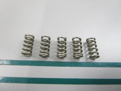 NEW OEM (LOT OF 5) 90501-10326 Yamaha Spring 0810