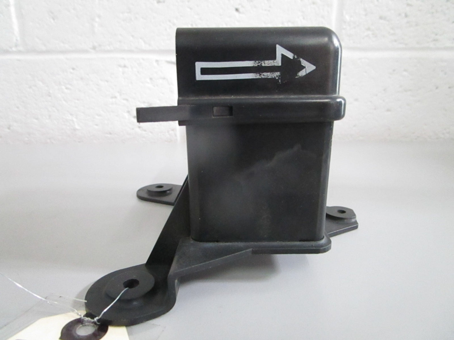 NEW OEM 1165450045 Mercedes-Benz Glow Plug Relay 0820