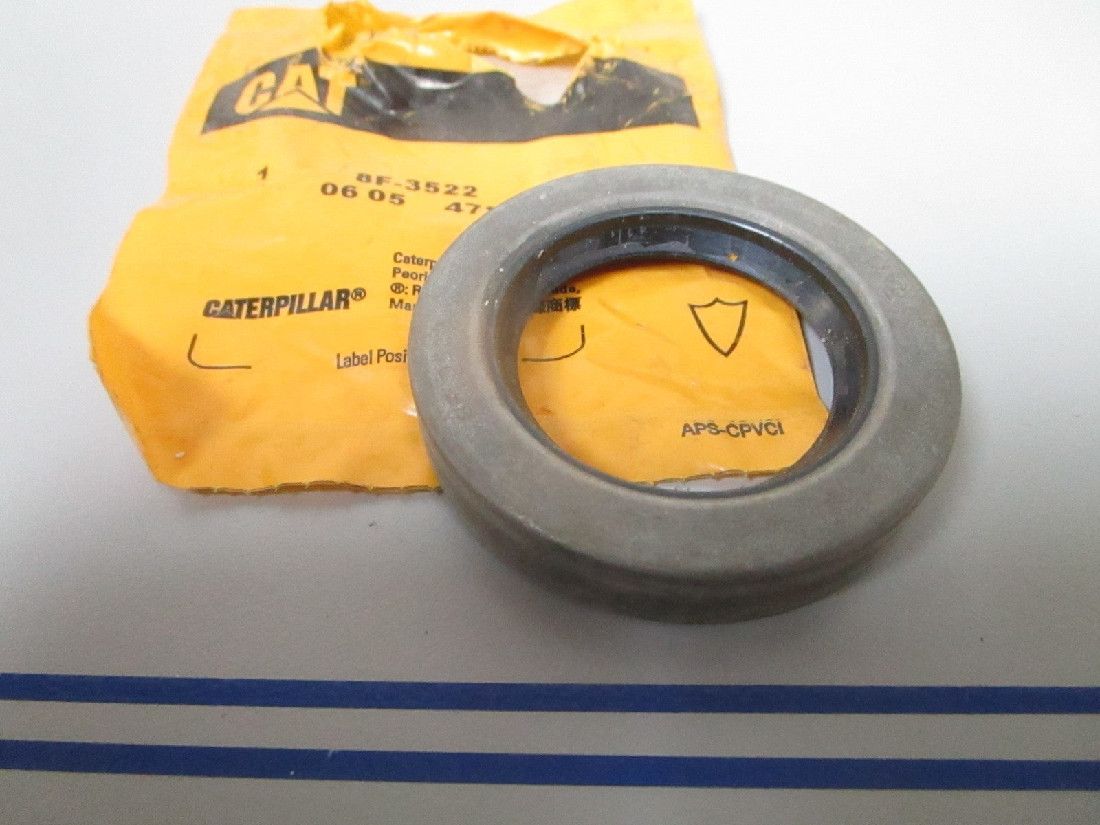 NEW OEM 8F-3522 Cat Caterpillar Seal 0720