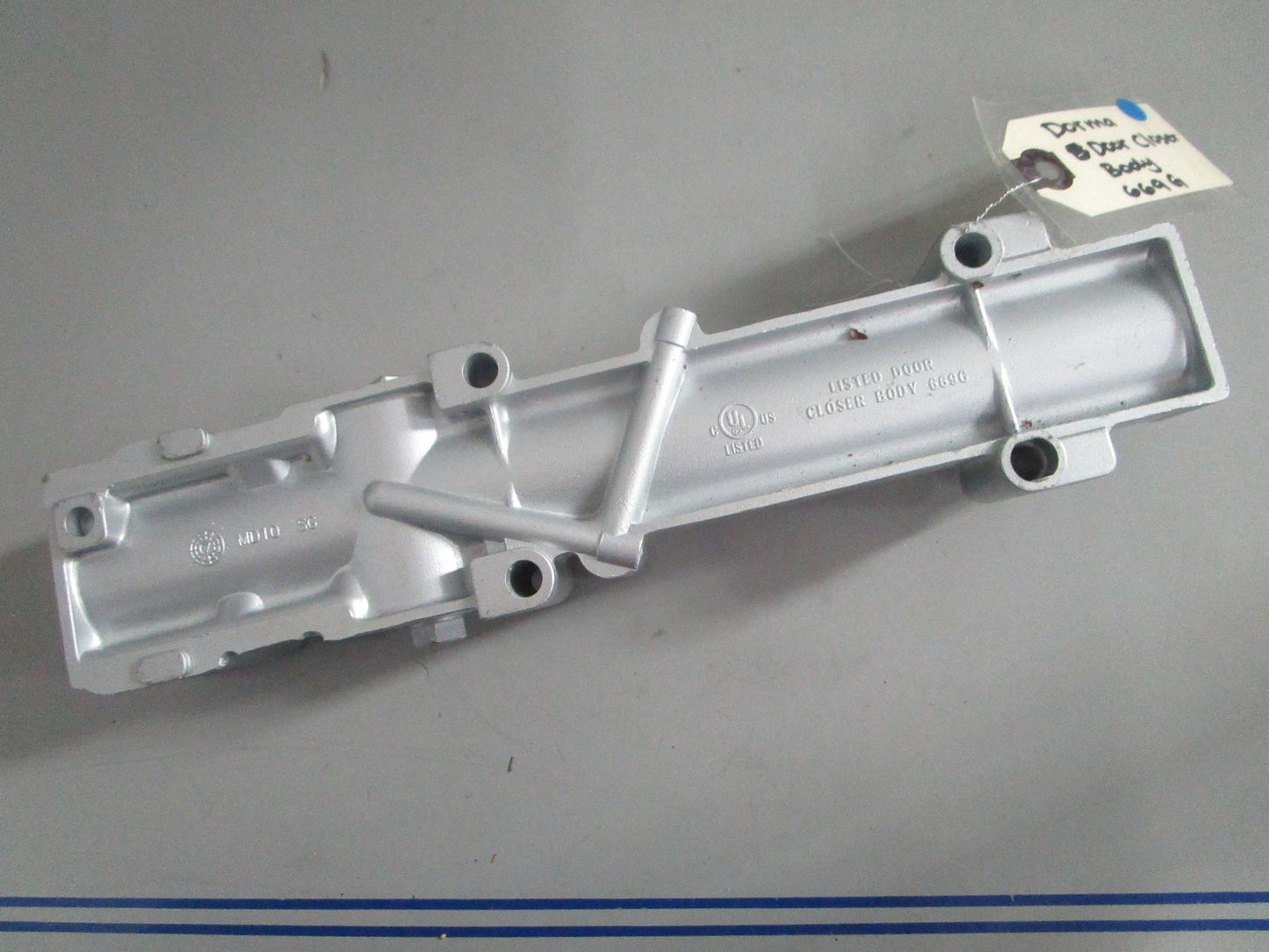 NEW OEM 669G Dorma Door Closer Body 0820