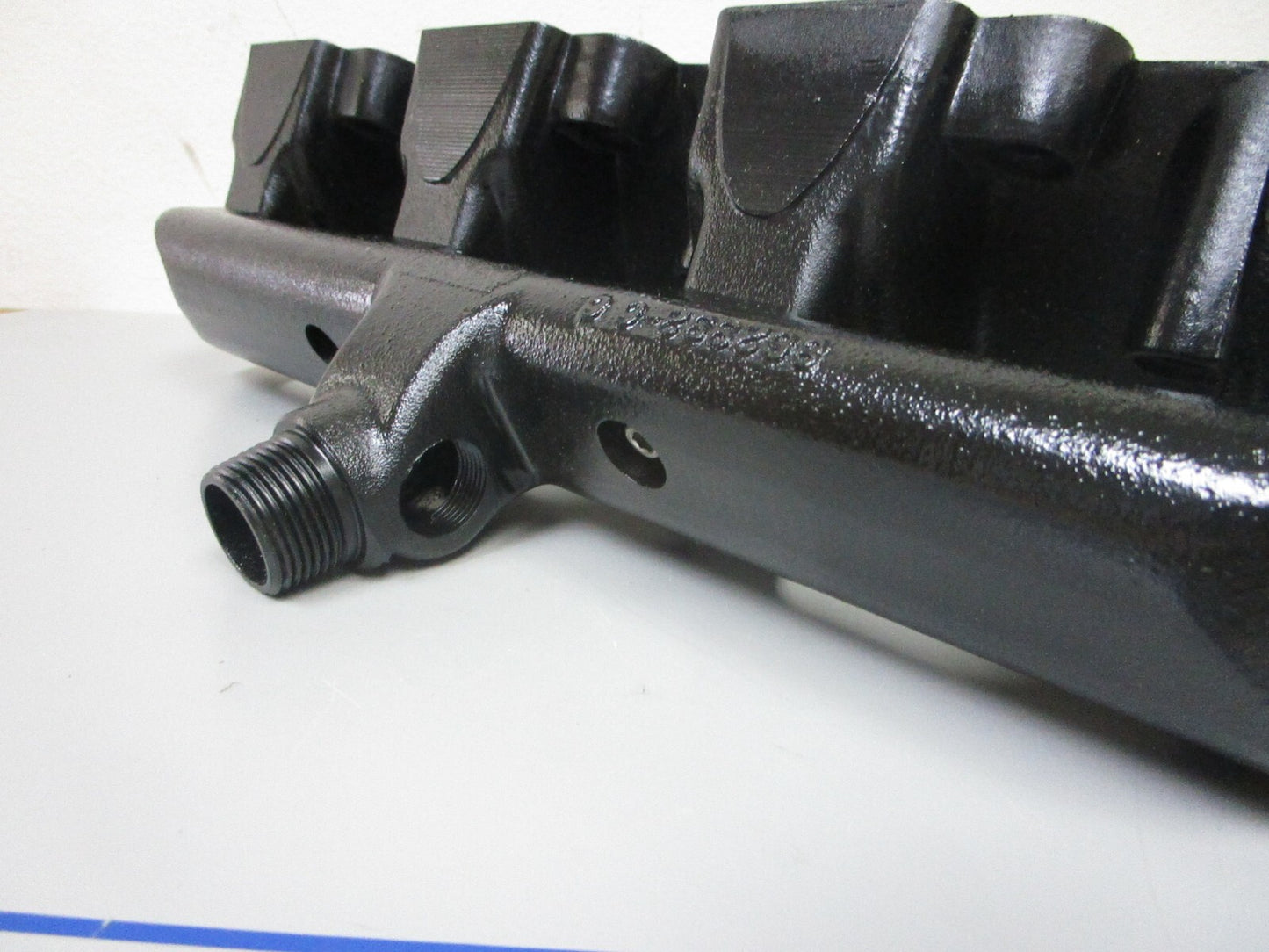 *NEW OEM* 0720 Mercury Quicksilver Exhaust Manifold Assembly 863120T03