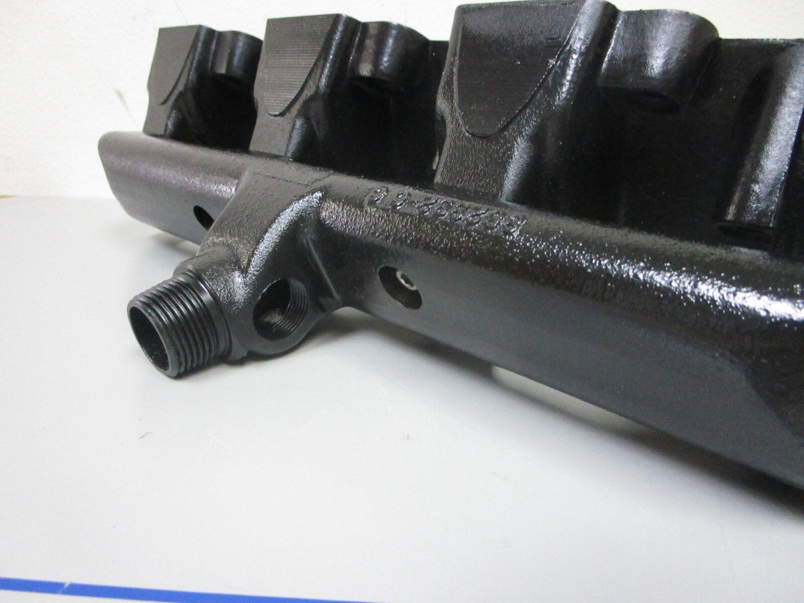 *NEW OEM* 0720 Mercury Quicksilver Exhaust Manifold Assembly 863120T03