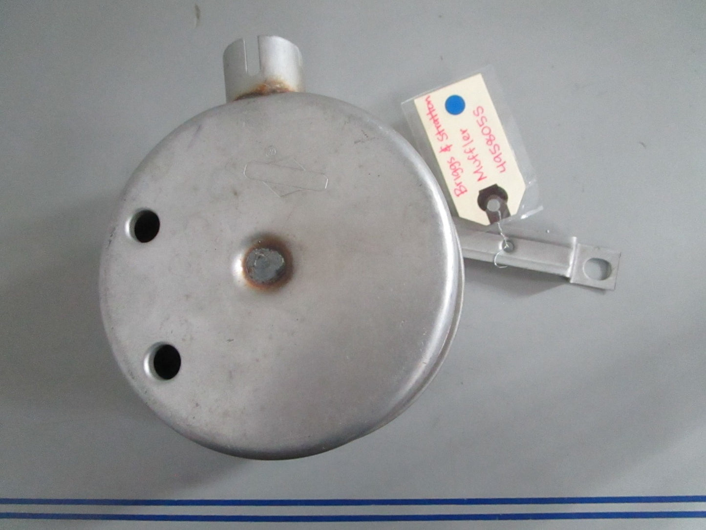*NEW OEM* 0820 Briggs & Stratton Muffler 495805S