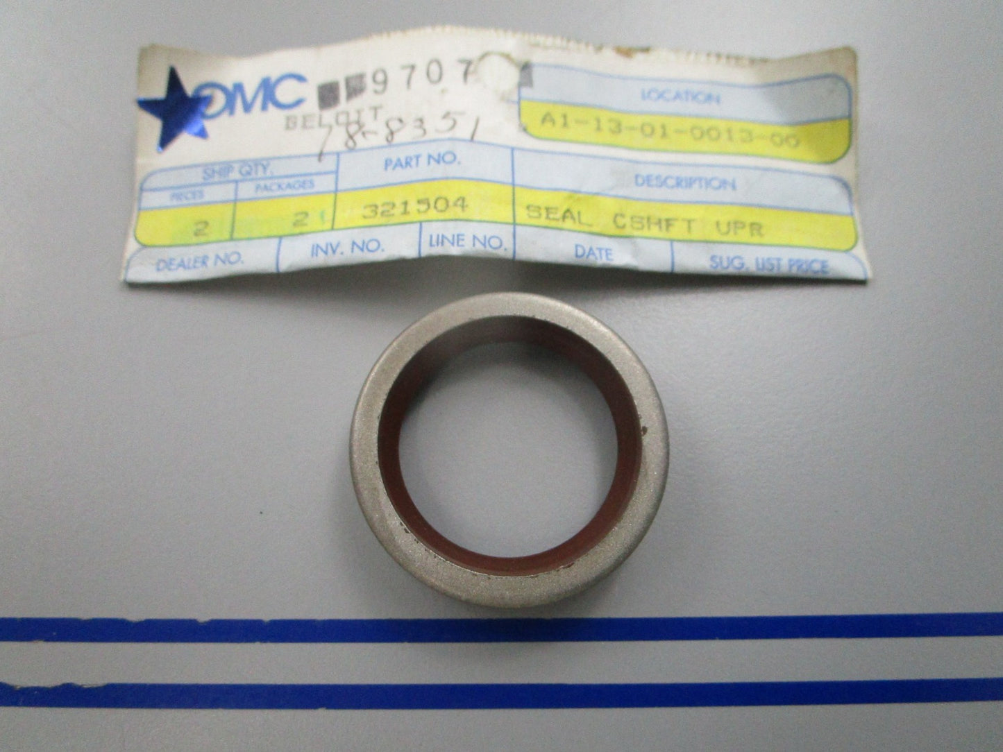 NEW OEM 321504 0321504 OMC Johnson Evinrude Crankshaft Seal 0810