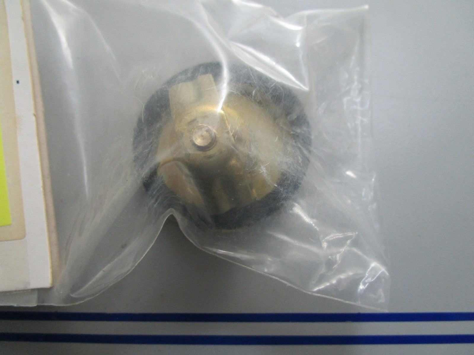 *NEW OEM* 0820 Volvo Penta Thermostat Kit 876097
