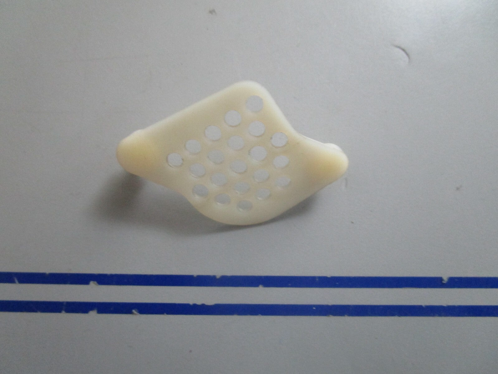 *NEW OEM* 0810 OMC Johnson Evinrude Carburetor Intake Screen 309786 0309786