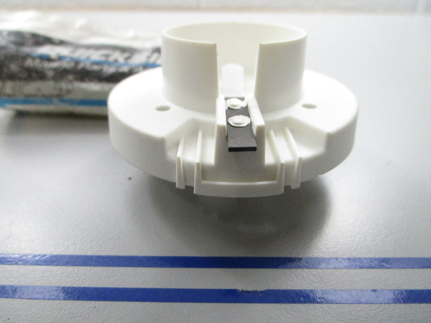 *NEW OEM* 0810 Mercury Quicksilver Distributor Rotor 898253009