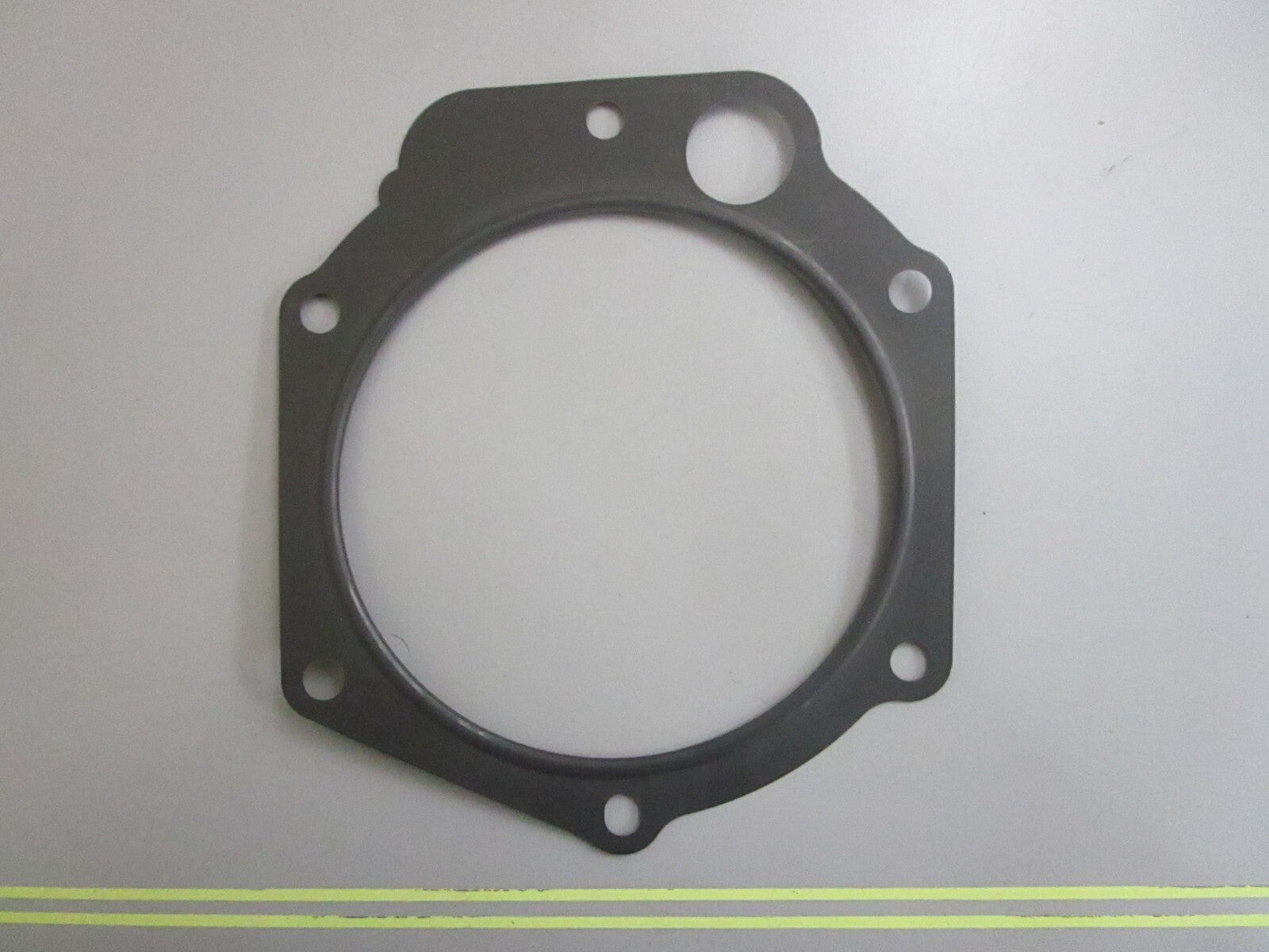*NEW OEM* 0820 Volvo Penta Gasket 22029570