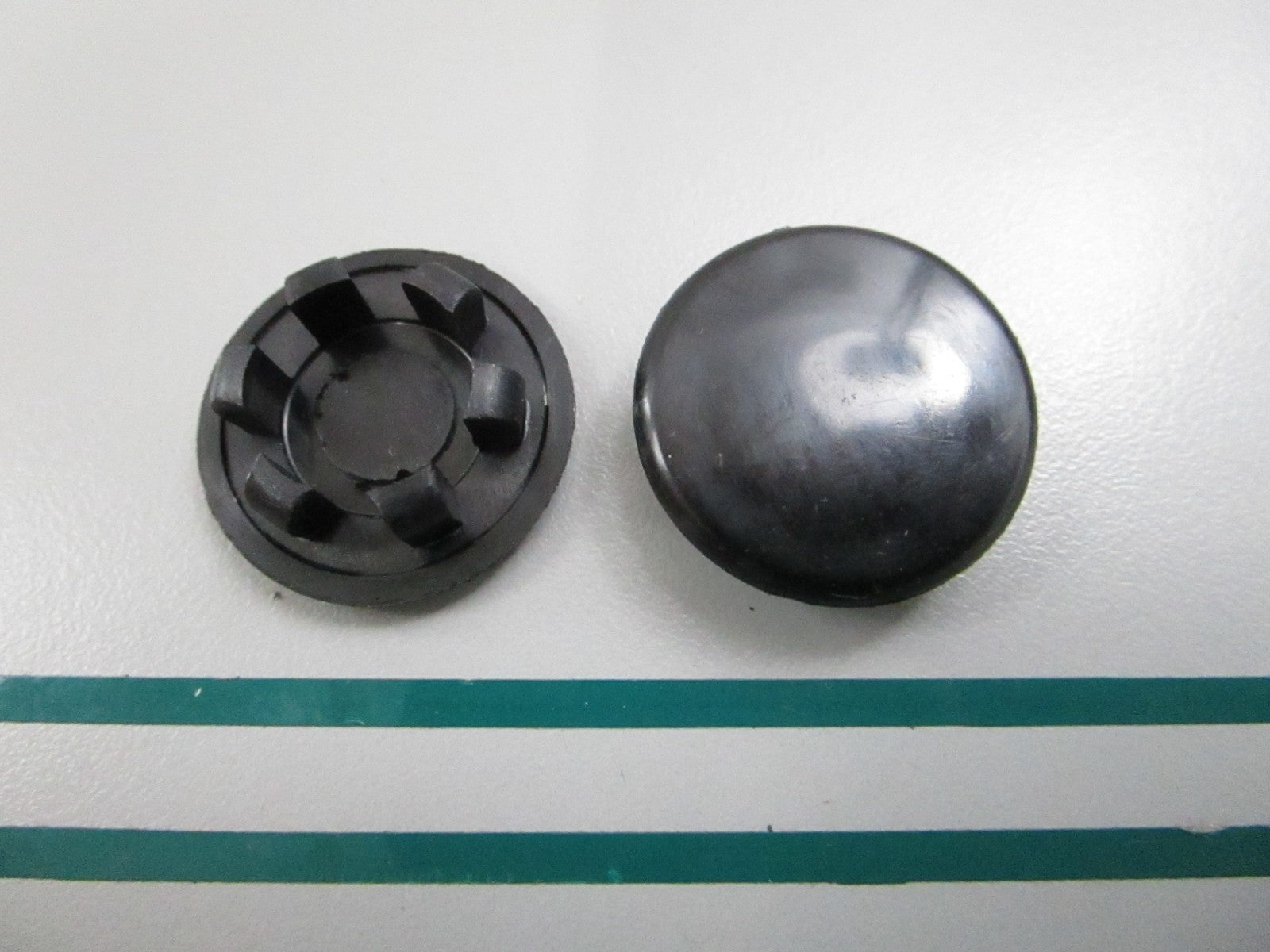NEW OEM (LOT OF 2) 19-824928 Mercury Quicksilver Plug 0810