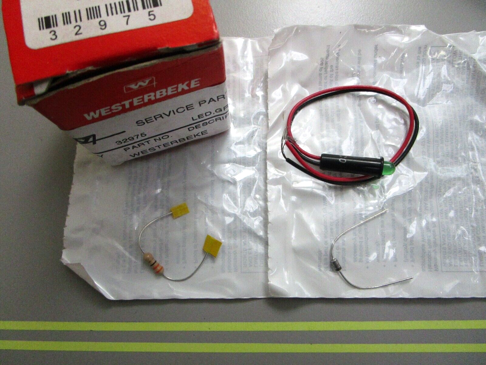 *NEW OEM* 0810 Westerbeke Green Lens LED 32975
